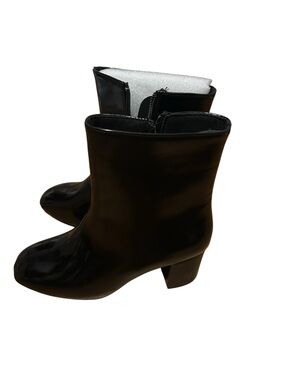 Shiny Black boots with 1 1/5” heal